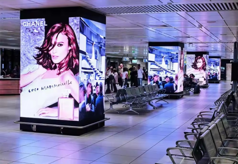 Shopping mall LED display case
